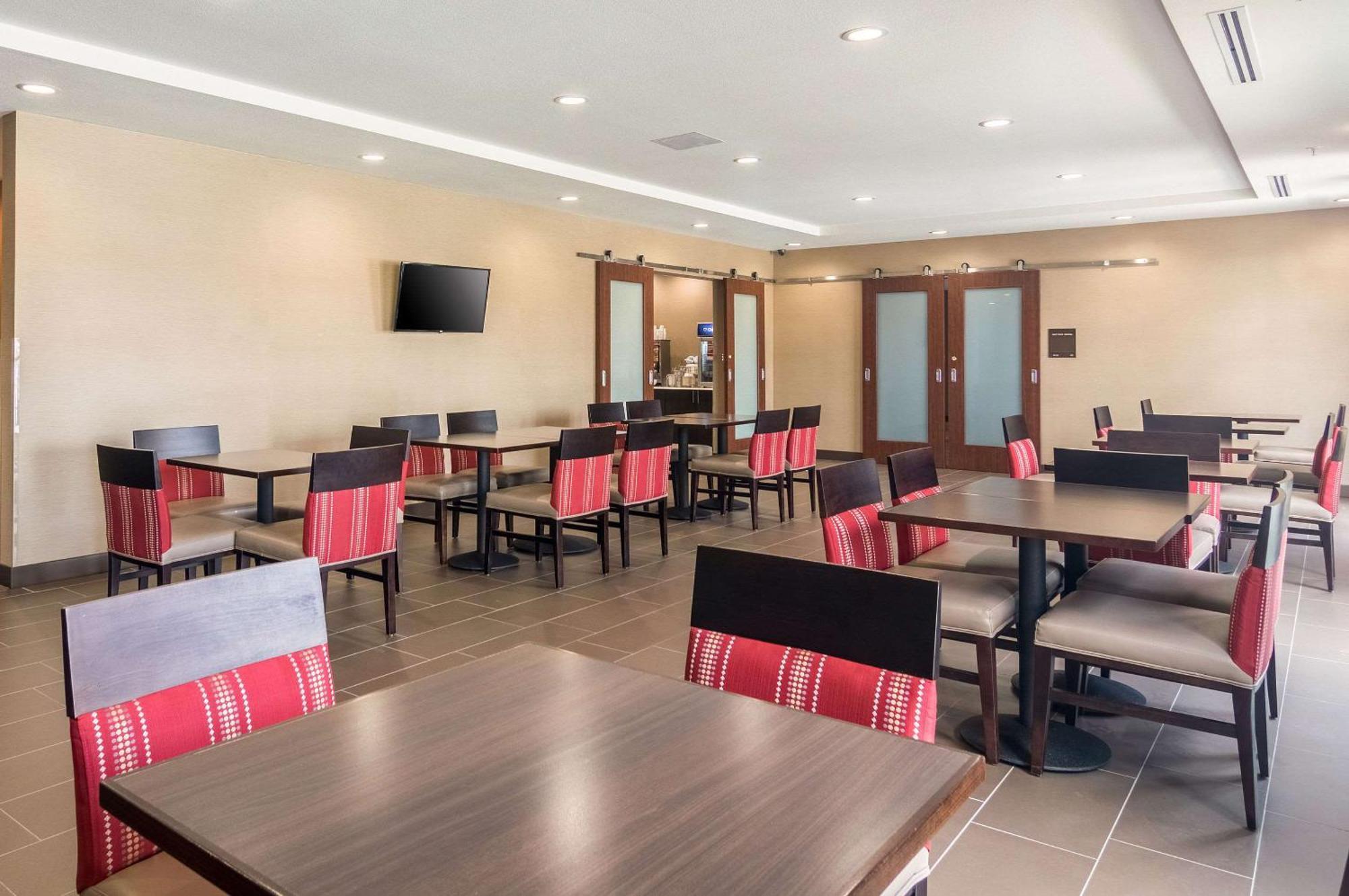 Comfort Suites Meridian And I-40 Oklahoma City Ngoại thất bức ảnh
