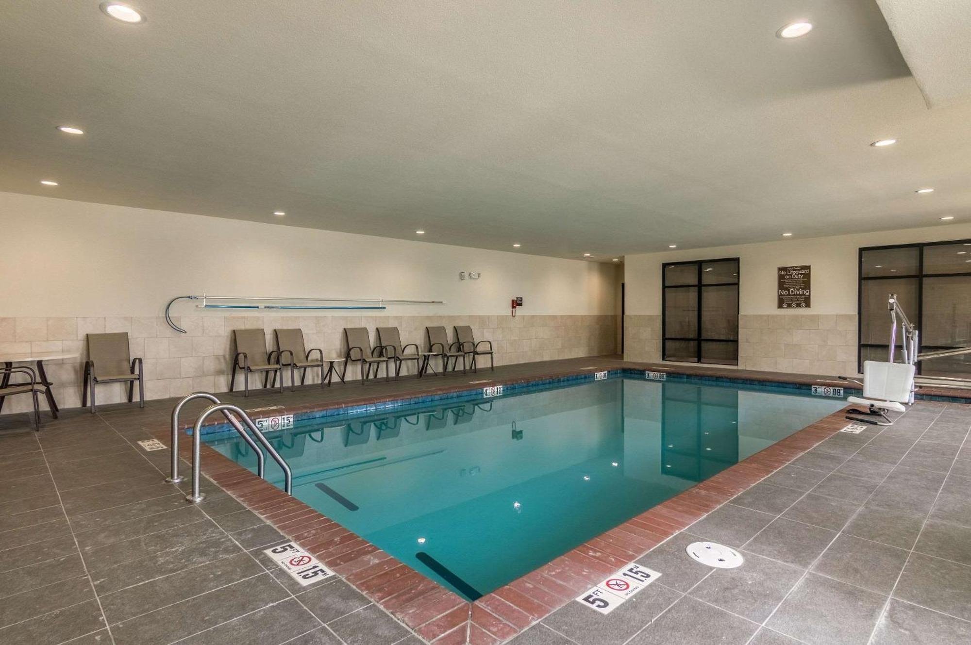 Comfort Suites Meridian And I-40 Oklahoma City Ngoại thất bức ảnh