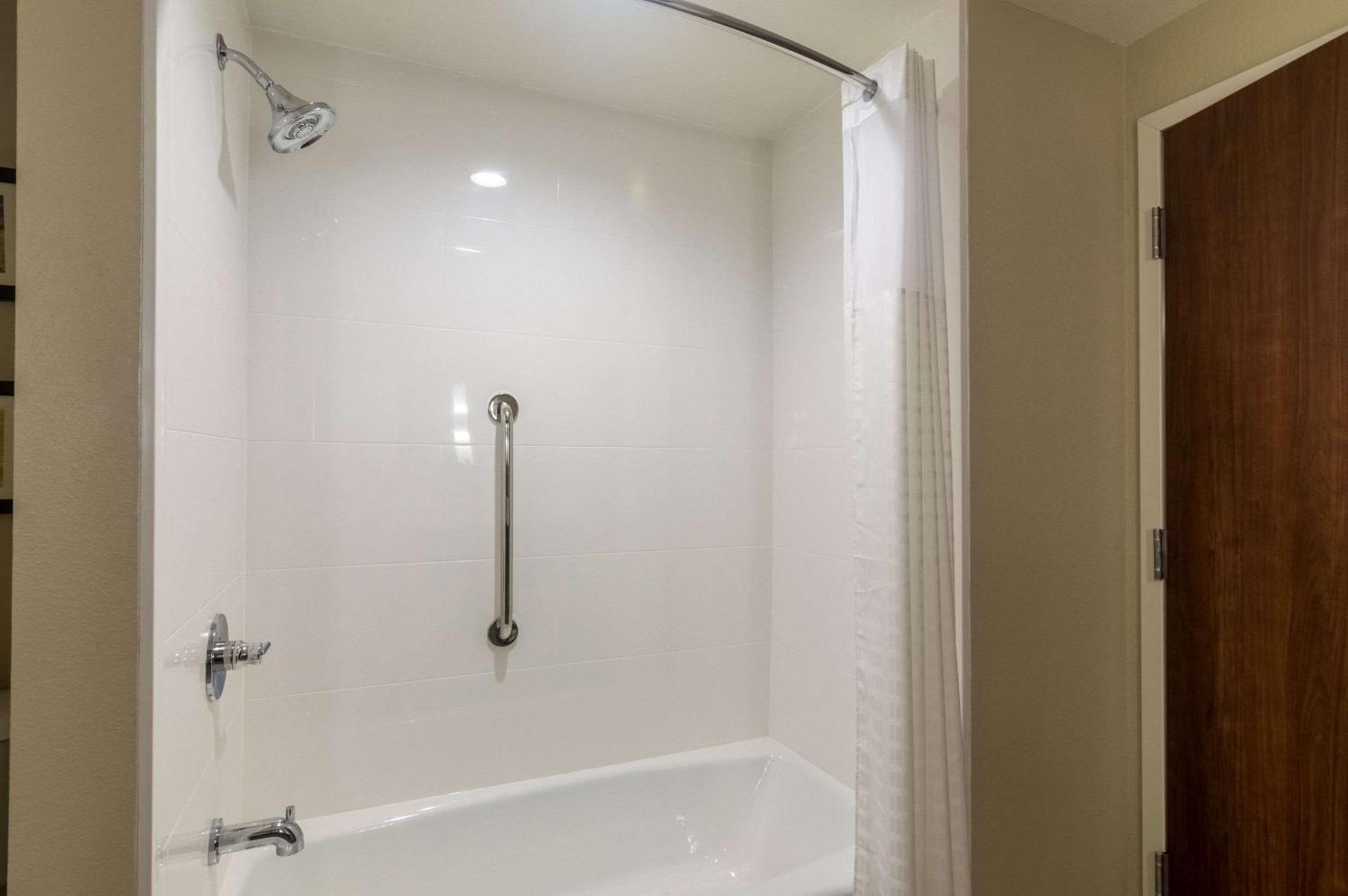 Comfort Suites Meridian And I-40 Oklahoma City Ngoại thất bức ảnh