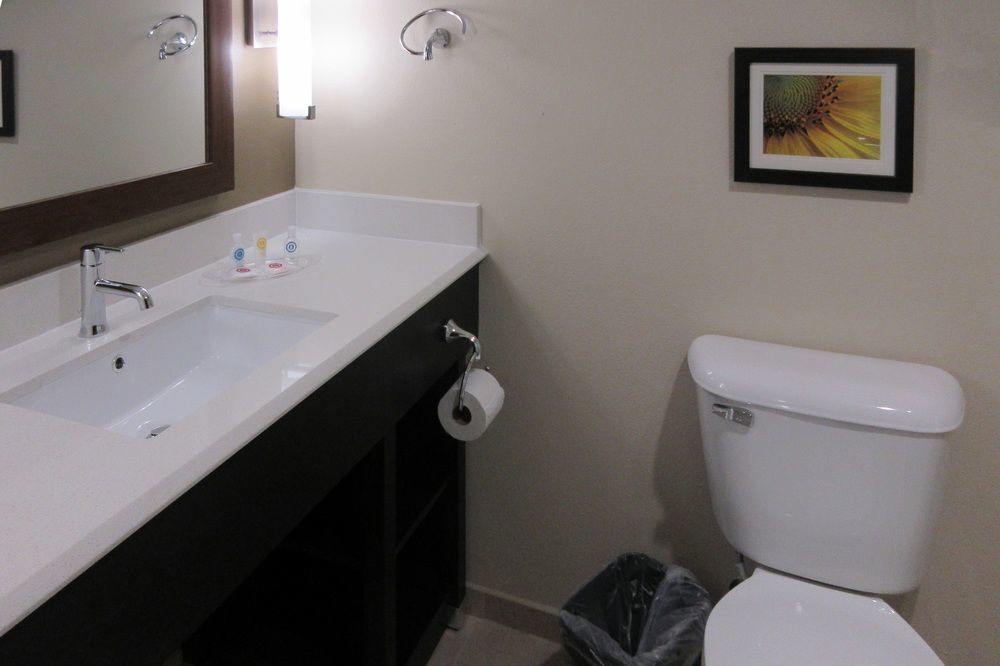 Comfort Suites Meridian And I-40 Oklahoma City Ngoại thất bức ảnh